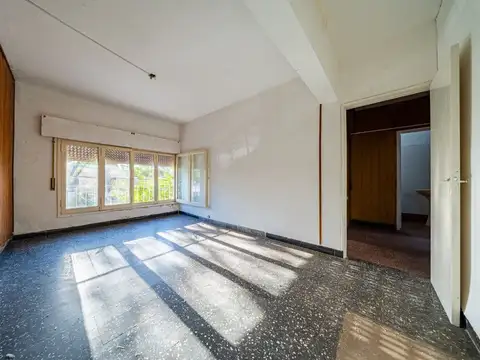 Depto Tipo Casa en Venta de 5 ambientes