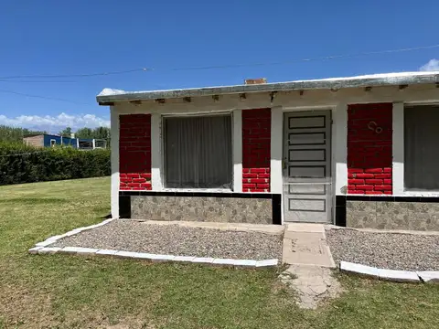 VENTA CASA DE CAMPO COLONIA LAS ROSAS TUNUYAN