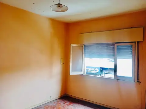 Depto Tipo Casa 4 ambientes con 1 baño