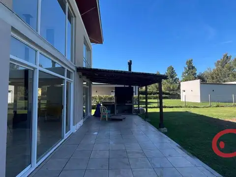 Casa en Alquiler en San Sebastian, $ 1.300.000