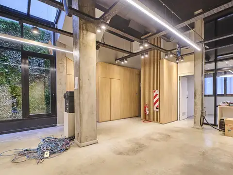 Alquiler Comercial  de 383m2 Excelente ubicación Caballito