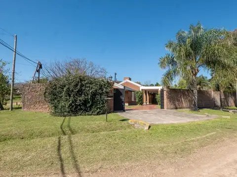 Casa 6 ambientes con 3 baños