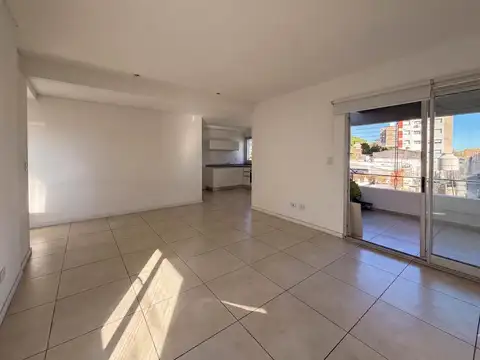 DEPARTAMENTO DE 2 DORMITORIOS CON BALCON CON PARRILLERO Y TERRAZA EXCLUSIVA EN REPÚBLICA DE LA SEXTA