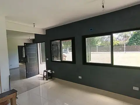 Casa en Venta con 5 cocheras
