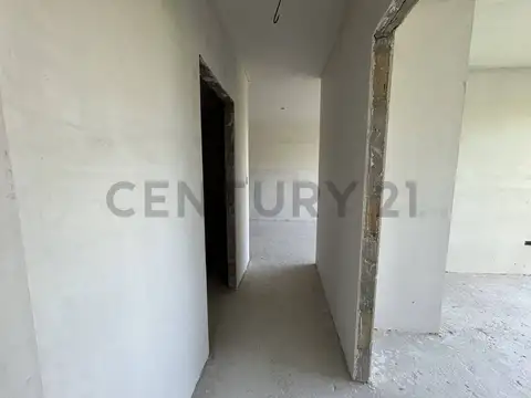 Jerónimo Salguero 767700, Piso 0