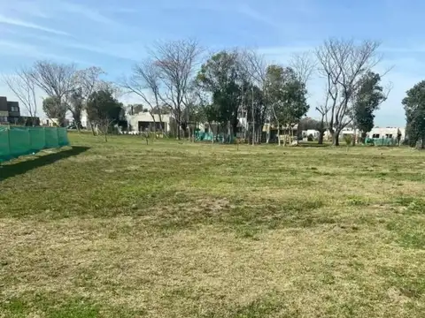 Terreno en Venta en Pilar del Este - Santa Lucia, USD 30.000