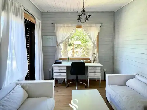 ALQUILER ANUAL CABAÑA 4 AMBIENTES EN BARRIO CINCO ESQUINAS LOS CARDALES
