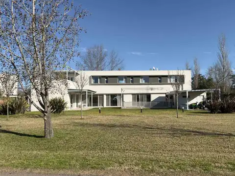 CASA EN ALQUILER LOS ALAMOS CLUB DE CAMPO 