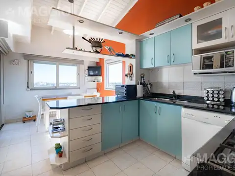 Departamento 5 ambientes con 3 baños