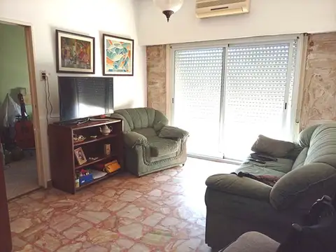 Ph 4 amb c/balcon , patio y terraza