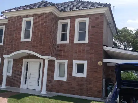 Casa en alquiler en Canning Barrio Campo Azul