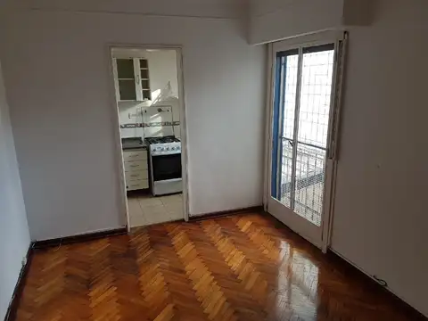 3 AMBIENTES MUY LUMINOSO EN EL CORAZÓN DE VILLA DEVOTO