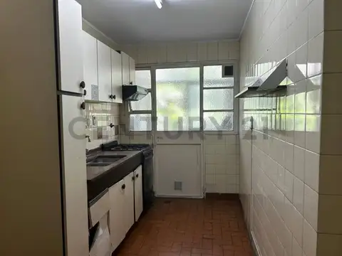 Departamento 2 ambientes al frente con balcón  en Caballito – Excelente ubicación