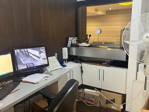 OFICINA 438 M2.IMPECABLE EN EDIFICIO C/ ESTETICA CORPORATIVA