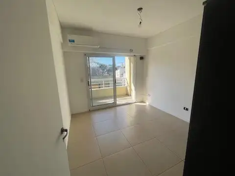 Venta Departamento monoambiente divisible con cochera y baulera en Caballito