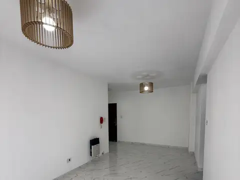 Domingo Faustino Sarmiento 1600, Piso 8