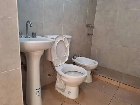 VENTA MONOAMBIENTE 9 DE JULIO 677- 8F CONTRAFRENTE