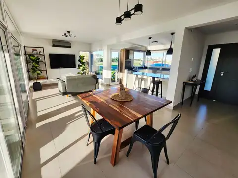 Casa en Alquiler en San Sebastian, USD 900
