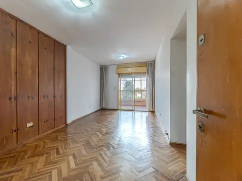 VENTA 2 DORMITORIOS CON AMPLIO BALCÓN AL FRENTE