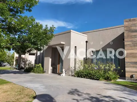 Alquiler de Casa 5 ambientes Terravista amoblada con piscina vista al pulmón