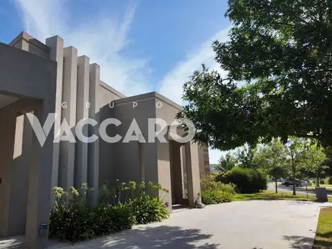 Casa en Alquiler en Terravista, USD 2.400