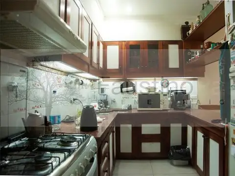 Casa 4 ambientes con 3 baños