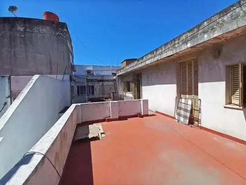 Depto Tipo Casa en Venta en Parque Avellaneda, USD 55.000