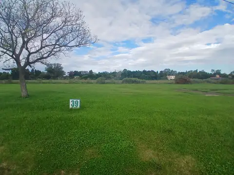 Lote en barrio El Sol Naciente