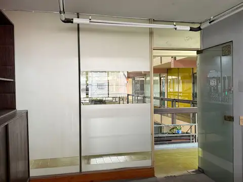 VENTA LOCAL COMERCIAL EN GALERIA CENNTRAL