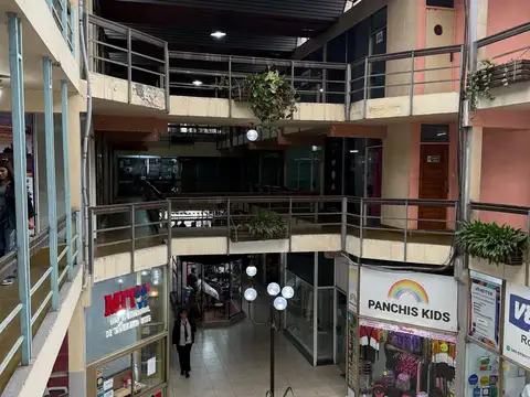 VENTA LOCAL COMERCIAL EN GALERIA CENNTRAL