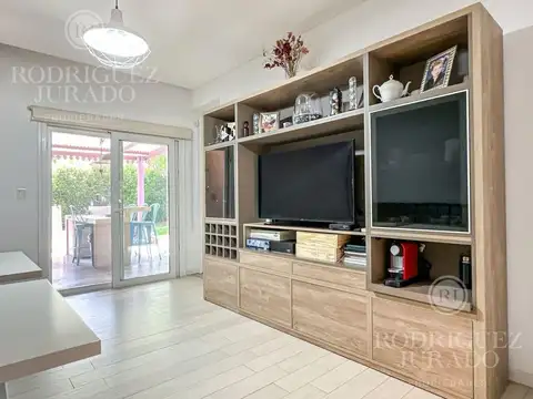 Casa en Venta en Santa Agustina, USD 380.000