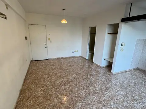 DEPARTAMENTO MONOAMBIENTE EN LOMAS DE ZAMORA.