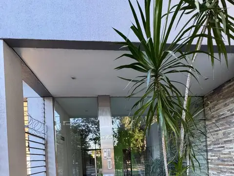 Av. Alsina 1275 , Piso 1