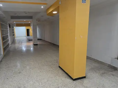 Local en Alquiler 50 años