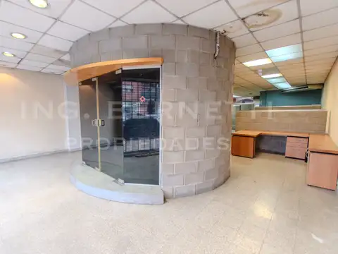Local sobre Av. Nazca - Terreno Propio - 8,66 x 30 mts -
