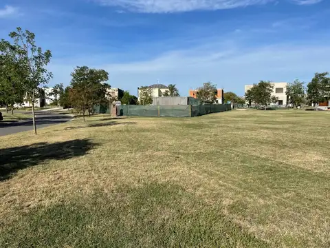 Terreno en Venta de 881,0 m2