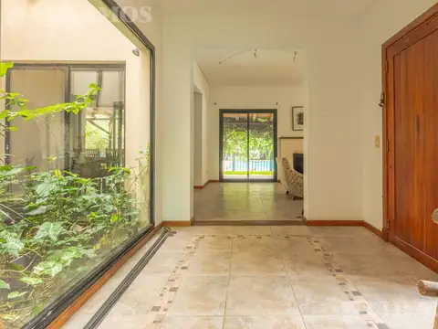 Lindisima casa en venta en Barrio Saint Matthews 