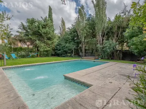 Lindisima casa en venta en Barrio Saint Matthews