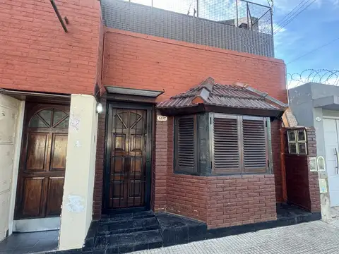 VENTA PH 2 AMB C PATIO. AV. PIEDRA BUENA 4300, VILLA LUGANO. CABA