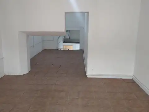 Local en Alquiler en Monserrat, USD 400