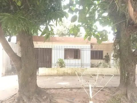 Se VENDE Casa de 4 Dormitorios