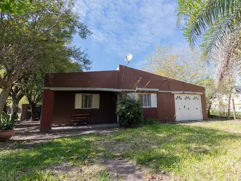Casa en Venta con 1 cochera