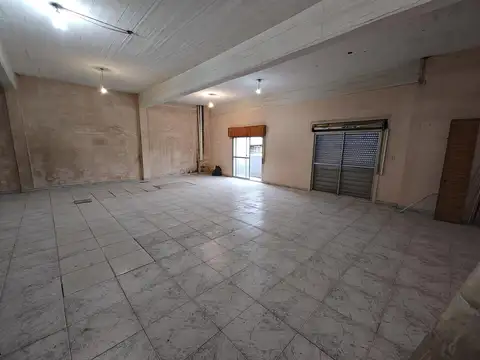 Osvaldo Magnasco  al 3100 e/ Av. Luro y Andrade O.V.