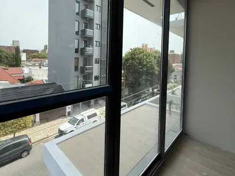 VENTA SEMIPISO A ESTRENAR CON COCHERA Y BAULERA- CHAUVIN