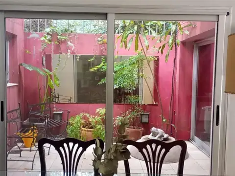 Casa en venta - 4 Dormitorios 4 Baños - San Isidro