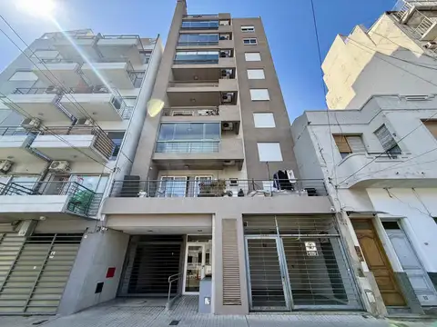 Castro Barros 1300