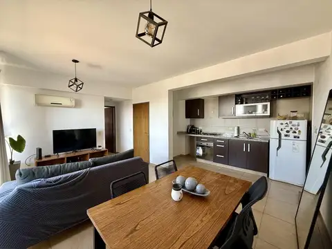 Venta departamento 2 ambientes con balcón y parrilla en Boedo.