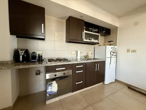 Venta departamento 2 ambientes con balcón y parrilla en Boedo.