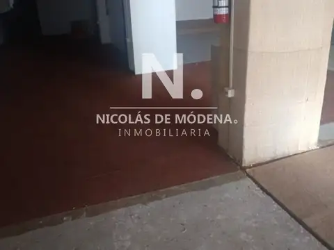 Local en Venta en Península, USD 900.000
