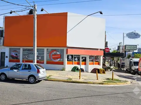 Venta Local Comercial y Oficinas - Félix San Martín al 1.000 - Neuquén Capital